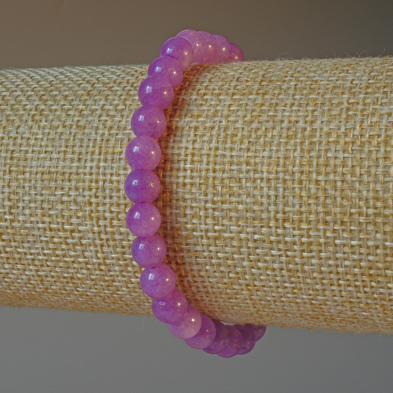 Armband aus getöntem Quarz im Amethystlook, glatte Kugeln, Elastikfaden, Durchmesser ca. 6,5 mm, Länge ca. 18 cm (Stretch)