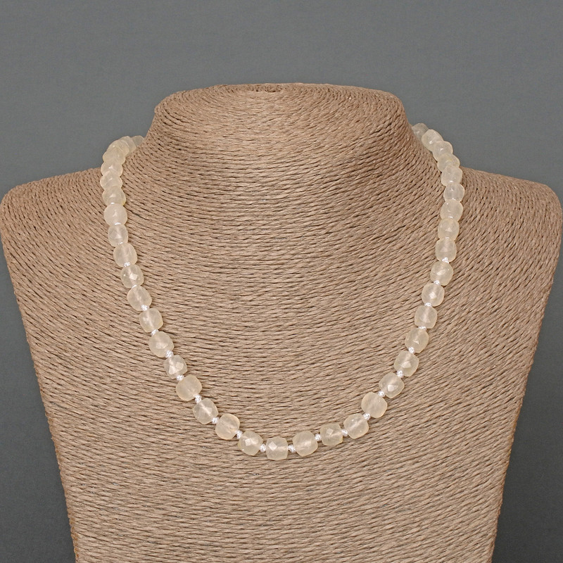 Kette aus Bergkristall, natürlicher Stein, facettierte Würfelperlen, Durchmesser 7 mm, Länge ca. 46 cm