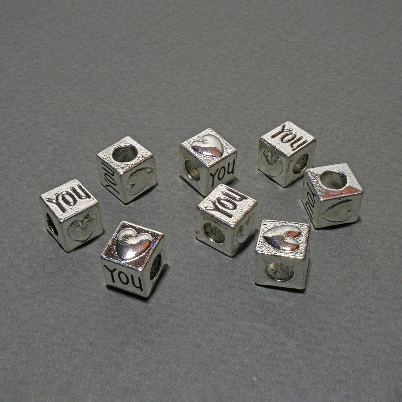 Schmuckzubehör – Pandora-Perle Würfeleinsatz, Durchmesser 8 mm ±, Loch 4 mm, Verpackung 8 Stück ± 20 g