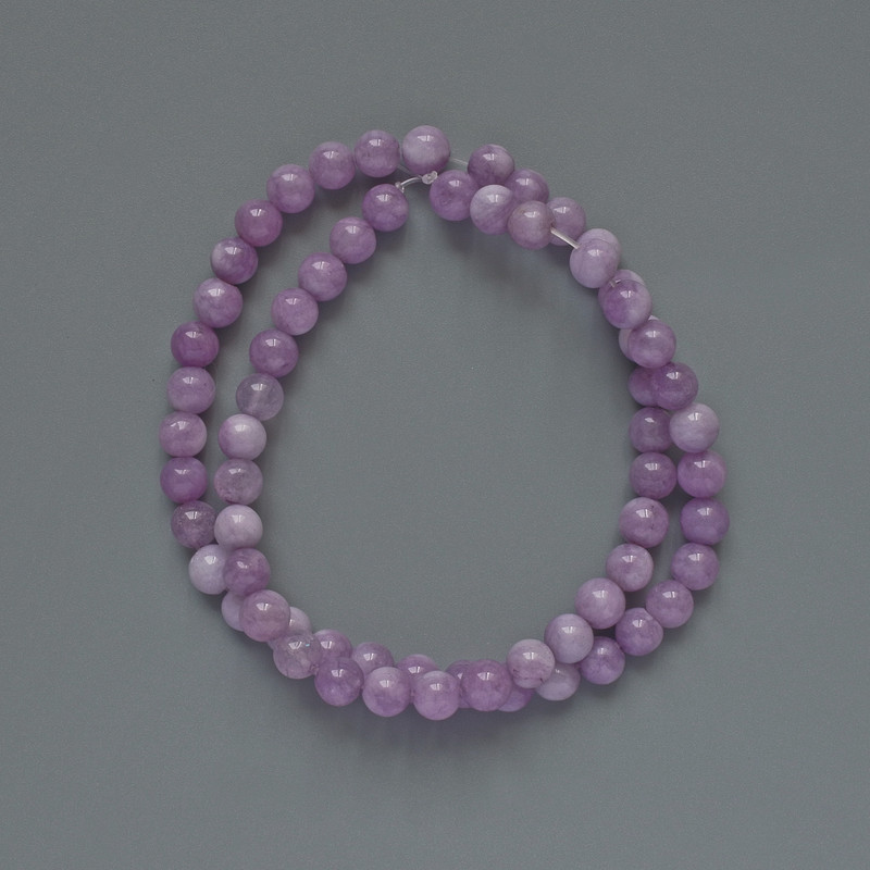 Kunzit-Perlen (synthetisch) glatte Kugeln, Durchmesser ca. 6 mm, Länge ca. 39 cm, auf Faden