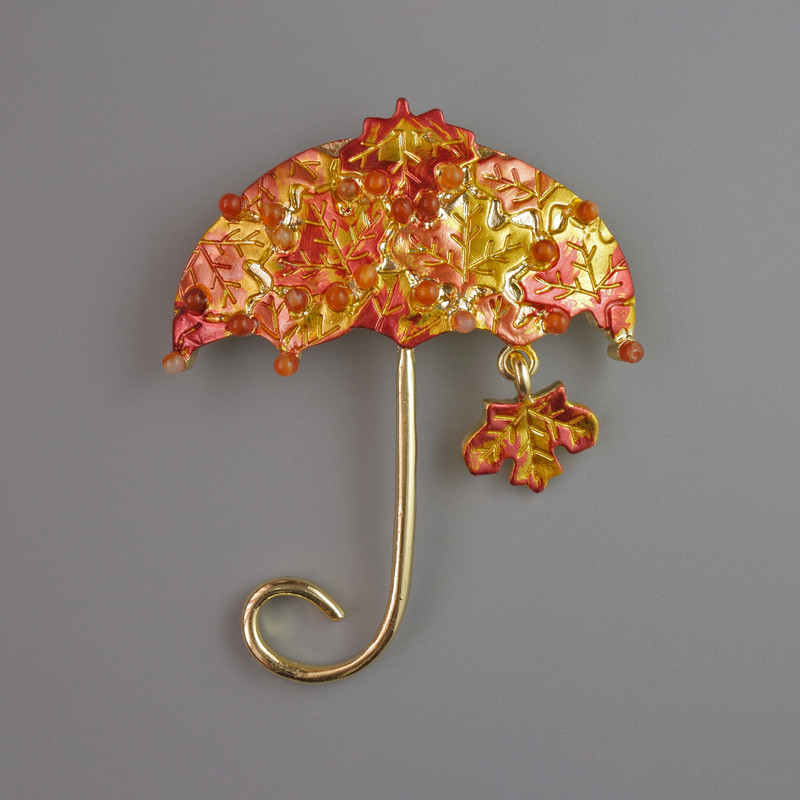 Schirmbrosche mit orangefarbener und gelber Emaille, Perlen, goldfarbenem Metall 62×50 mm