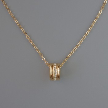 Anhänger an einer Gliederkette aus goldfarbenem Metall, Durchmesser 10 × 6 mm, Dicke 1 mm + -, Länge 40–45 cm +