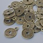 Anhänger 'Chinesische Münze', Durchmesser 17×13 mm, Lochdurchmesser 2,3 mm, Packung 24 Stück ±, bronzenfarbiger Metallton