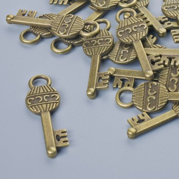 Anhänger 'Schlüssel', Durchmesser 26×8 mm, Lochdurchmesser 3,5 mm, Packung 16 Stück ±, bronzefarbenes Metall