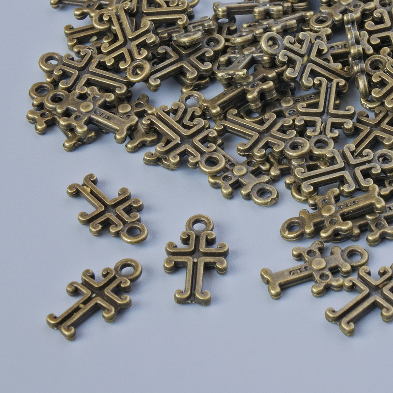 Kreuzanhänger aus bronzefarbenem Metall, Durchmesser 11×6 mm, Lochdurchmesser 1,3 mm, Verpackung ca. 70 Stück ±
