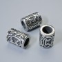 Perle, skandinavische Rune, Durchmesser ca. 13×10 mm, Loch Ø 6 mm, silberfarbener Metallton, 1 Stück