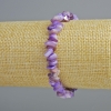 Toniertes violettes Perlmuttgranulat, Durchmesser 7×2 mm, Länge ca. 18 cm, Stretcharmband