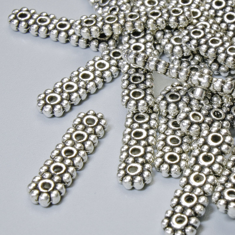 Mehrreihenspacer-Perle für 5 Fäden, Durchmesser 17×4, 5 mm ±, Lochdurchmesser 1,2 mm, silberfarbener Metallton, 28 Stück ±