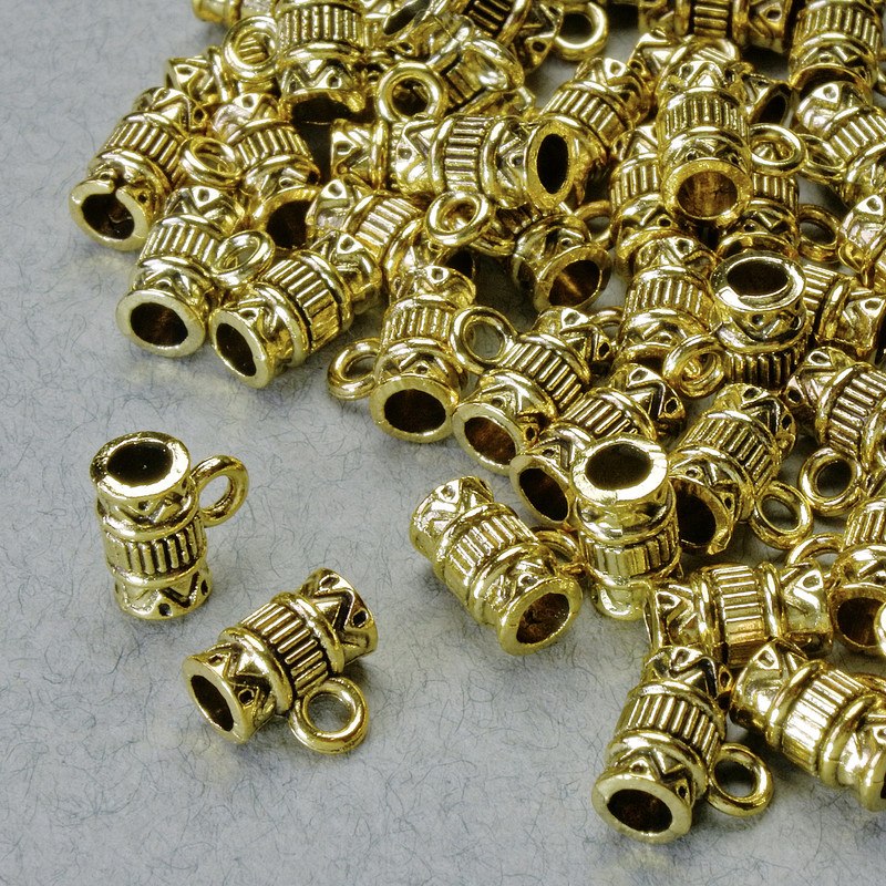Goldfarbene Anhängeröse, Maße 8 × 4,5 mm, Lochdurchmesser 1,8 mm, Länge 7 mm, Verpackung ca. 20 g ± 53 Stück