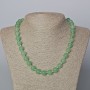 Kette aus Nephrit, natürlicher Stein, glatte Kugeln, Ø 10 mm, Länge 45–47 cm
