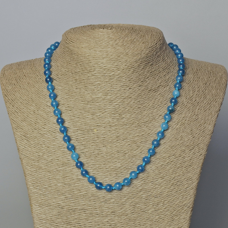 Halskette aus Apatit, natürlicher Stein, glatte Kugeln, Durchmesser 6,5 mm ±, Länge 45–48 cm ±