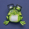 Brosche-Anhänger »Frosch mit Brille« in grün-weißer Emaille, graue Strasssteine, goldfarbenes Metall 38×35 mm +