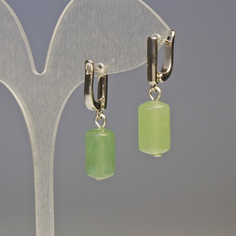 Ohrringe Jade-Zylinder, Durchmesser 14×8 mm, Länge ca. 3 cm
