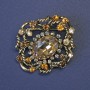 Brosche Akzent mit großem gelben Kristall und Strasssteinen 44×38 mm ± goldfarbenes Metall