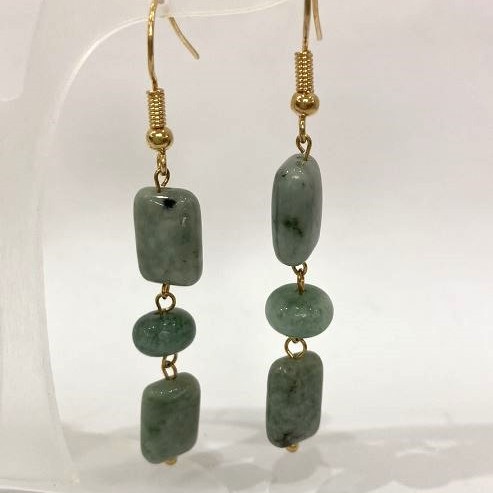 Ohrringe aus Jadeit in rechteckiger Form, Abmessungen ca. 12×8 mm ±, Rondell 8×6 mm ±, Länge ca. 58 mm