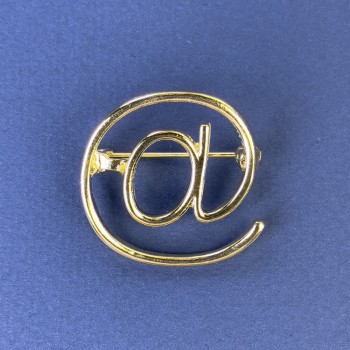 Brosche 'Hundchen' aus goldfarbenem Metall