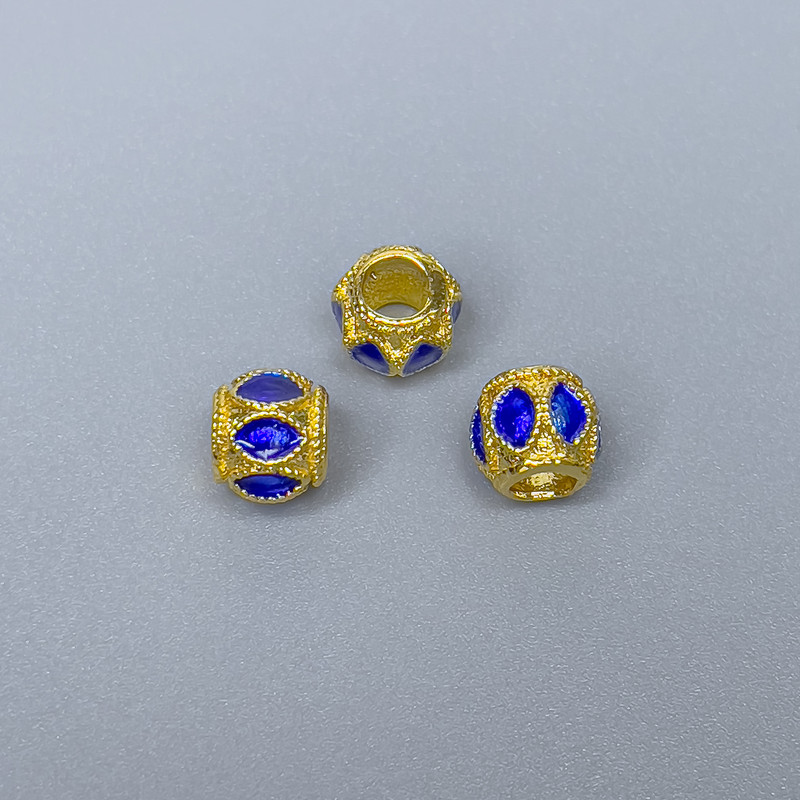 Cloisone-Emaille-Perle blau, Durchmesser 6×7 mm, Lochdurchmesser ca. 3,5 mm, goldfarbenes Metall, 1 St.