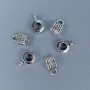 Anhängeröse silberfarben, Maße 10×5×6 mm ±, Bohrungen 4 mm und 2 mm ±, Verpackung 20 g (ca. 27 Stück)