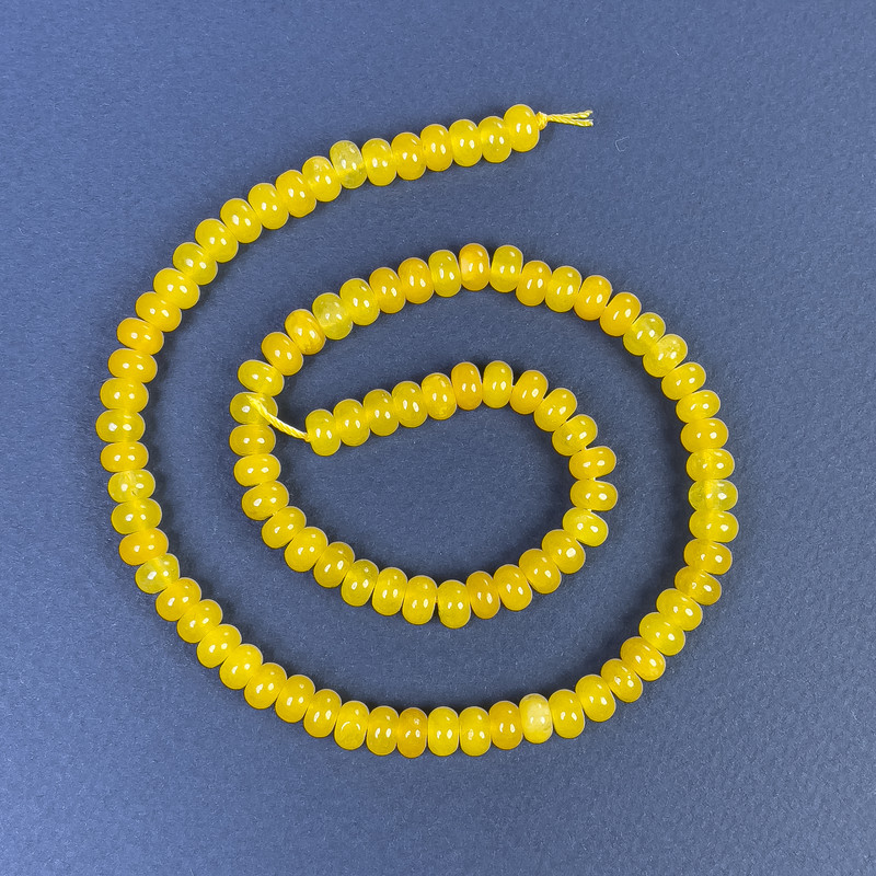 Rondell-Perlen aus Jadeit 6x4 mm, auf Schnur, Länge ca. 38 cm+
