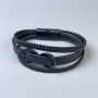 Dreifaches Herrenarmband aus schwarzem Öko-Leder mit Metalleinlage, Dicke 12–25 mm, Länge ca. 22 cm, Verschluss aus schwarzem Metall