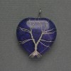 Herzanhänger aus Lapislazuli, 31 × 31 × 38 mm ±, in silberfarbenem Metallgeflecht eingefasst