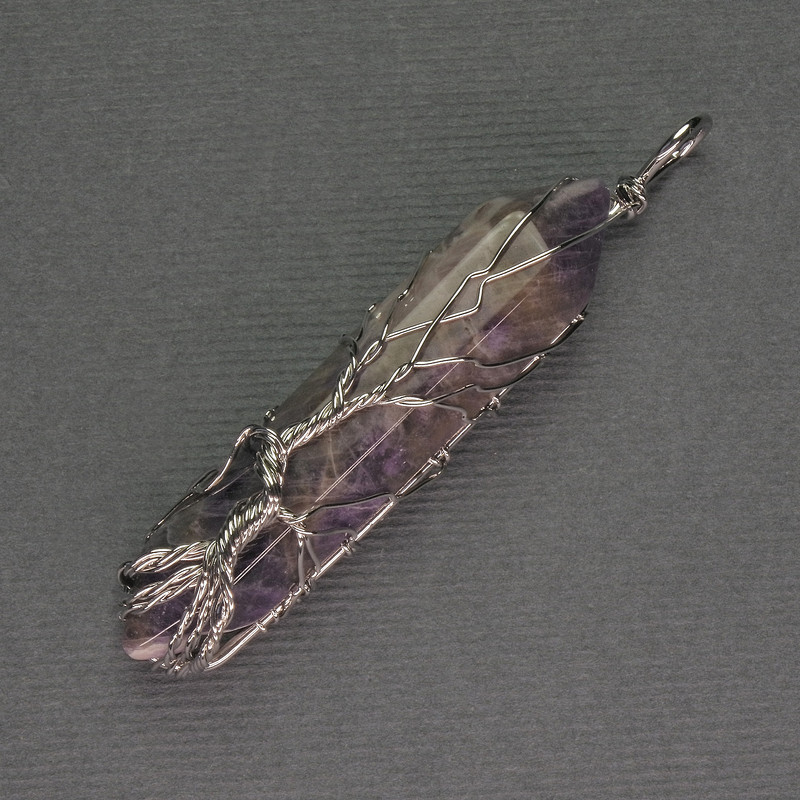 Anhänger Amethyst-Sechseck-Kristall, 12×50×57 mm ± in silberner Ummantelung