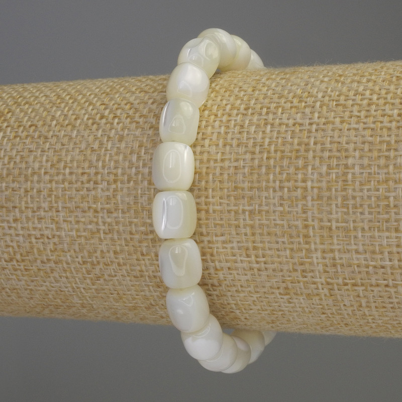 Perlmutt-Armband, Barillet-Form, Durchmesser ca. 8 × 7,5 mm, Länge ca. 18 cm, Stretch