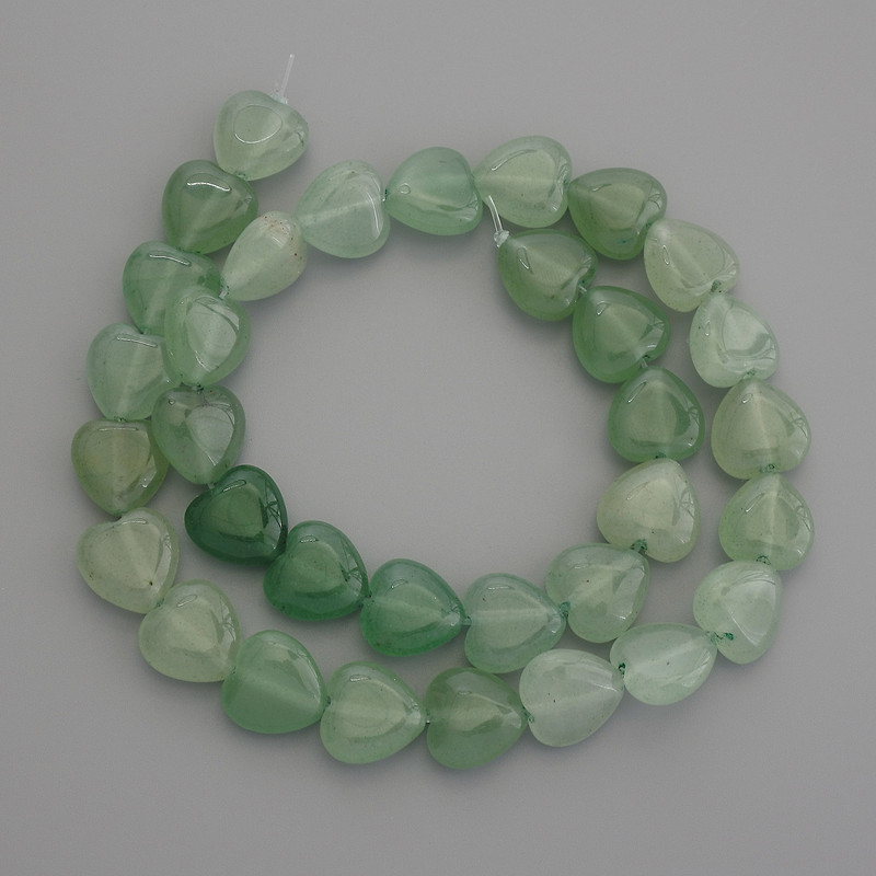 Herzförmige Jadeperlen aus natürlicher Jade, Durchmesser ca. 12 × 12 mm, Länge ca. 38 cm, auf Faden