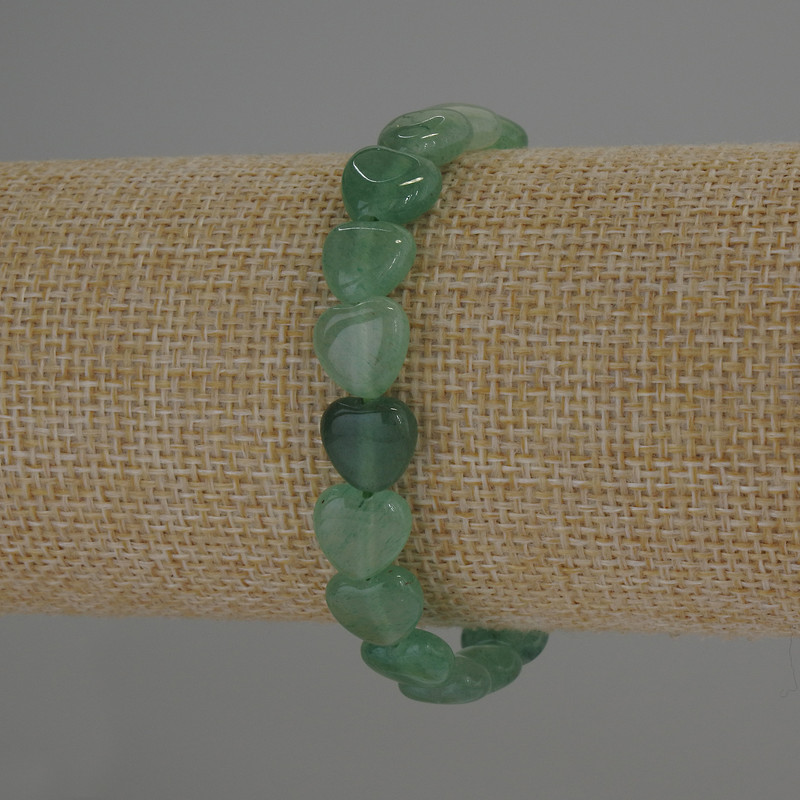 Armband aus Nephrit-Herzen, Durchmesser ca. 10 × 10 mm, Länge 18 cm Stretcharmband