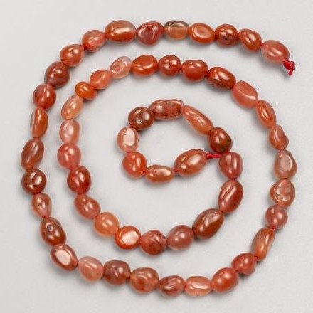 Sardonyx-Perlen, glatt poliert, auf Schnur, Durchmesser 8–10 mm × 6 mm, Länge ca. 40 cm ±