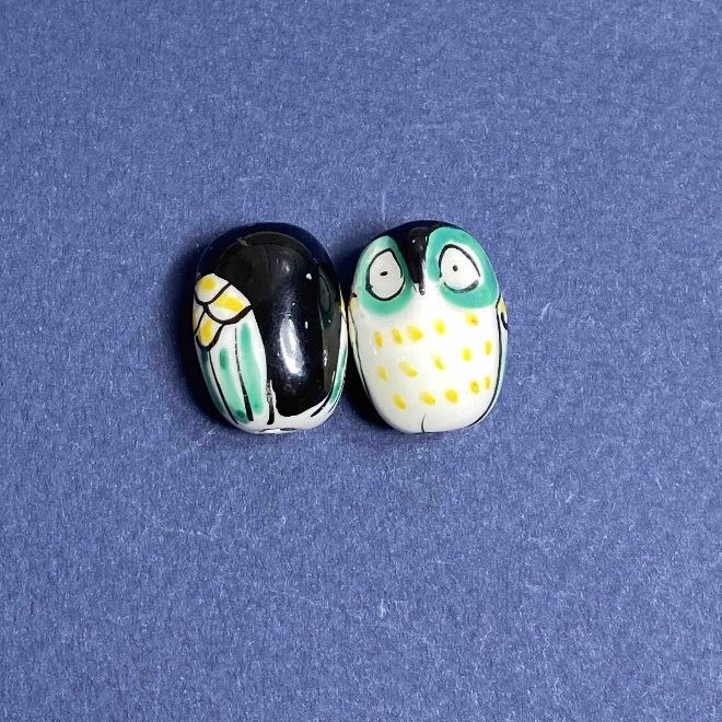 Keramikperle Eule schwarz, facettiert, 2 Stück, 22×16 mm