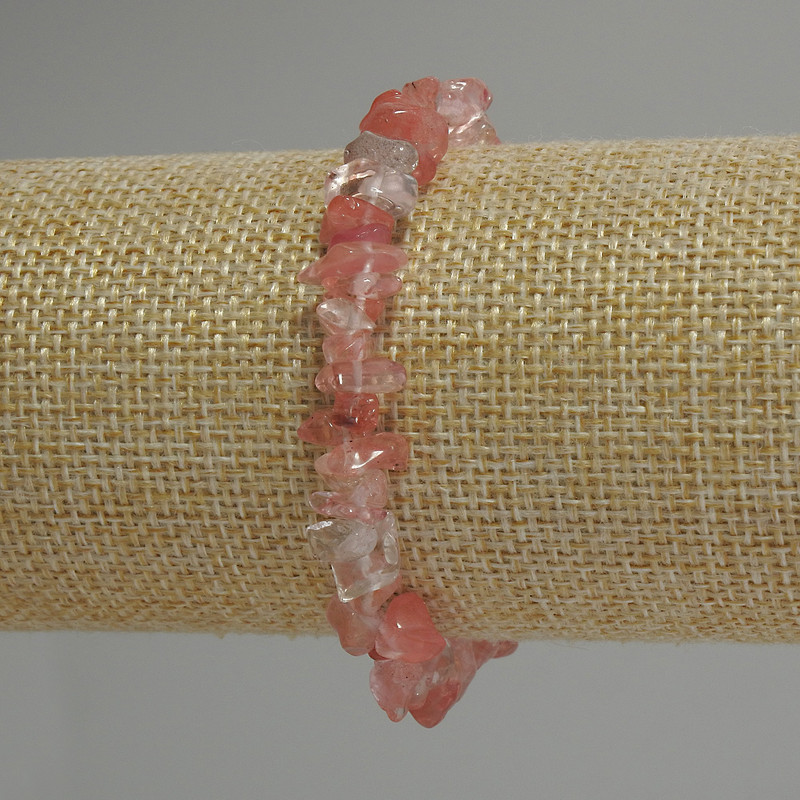 Armband aus Chalzedon-Krümel, Durchmesser der Perlen 5–10 × 2–4 mm, Länge ca. 18 cm, Stretch