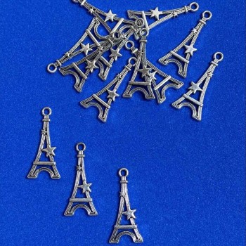 Anhänger Eiffelturm, silberfarben, Maße 29×13 mm, Verpackung 20 g ± 17 Stück