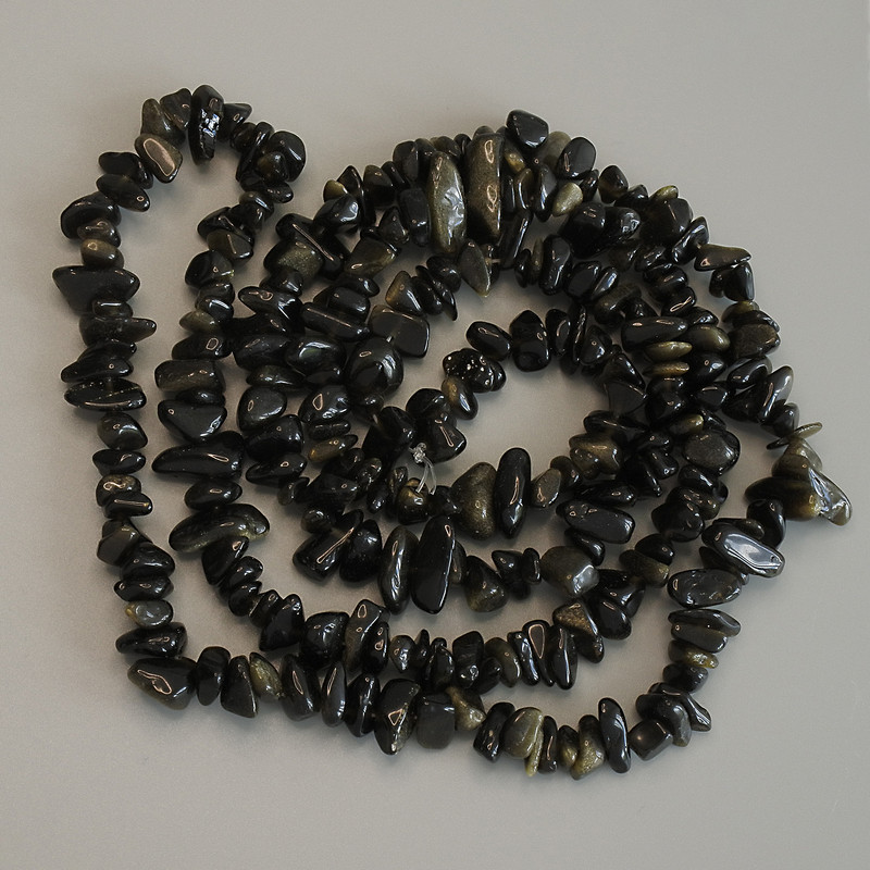 Sonnenobsidian-Körnchen-Perlen, Durchmesser 6–8 × 2,5 mm, Länge 78 cm ± auf Faden
