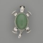 Brosche-Anhänger Schildkröte aus Nephrit, 52×35 mm, bewegliche Teile, silberfarbenes Metall