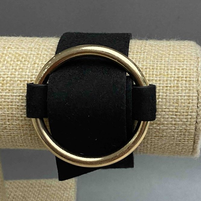 Schwarzes Armband „Schnalle“ – Nubukleder in Goldton