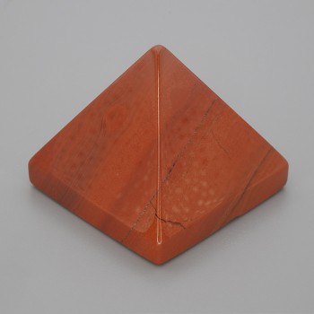 Pyramide als Souvenir aus rotem Jaspis, Länge 38×38 mm ±, Breite 33 mm ±