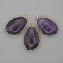 Amethyst-Anhänger in goldfarbener Fassung aus Metall, 21×35 mm+