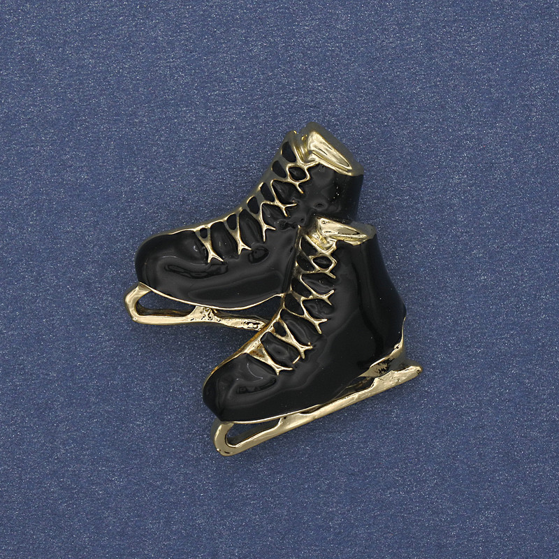 Brosche-Anhänger Kovzani, schwarze Emaille, goldfarbenes Metall, 23 × 32 mm+