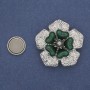 Anstecknadel mit Magnet – grüne Blume, Emaille, Perle, silberfarbenes Metall, 38 mm+