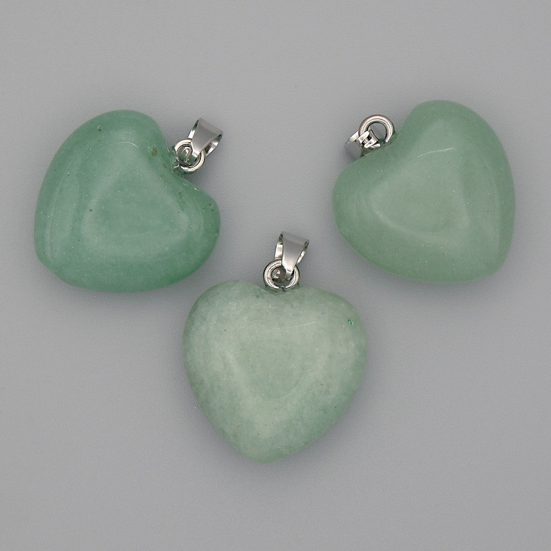 Herzanhänger aus Nephrit-Jade 20x20mm