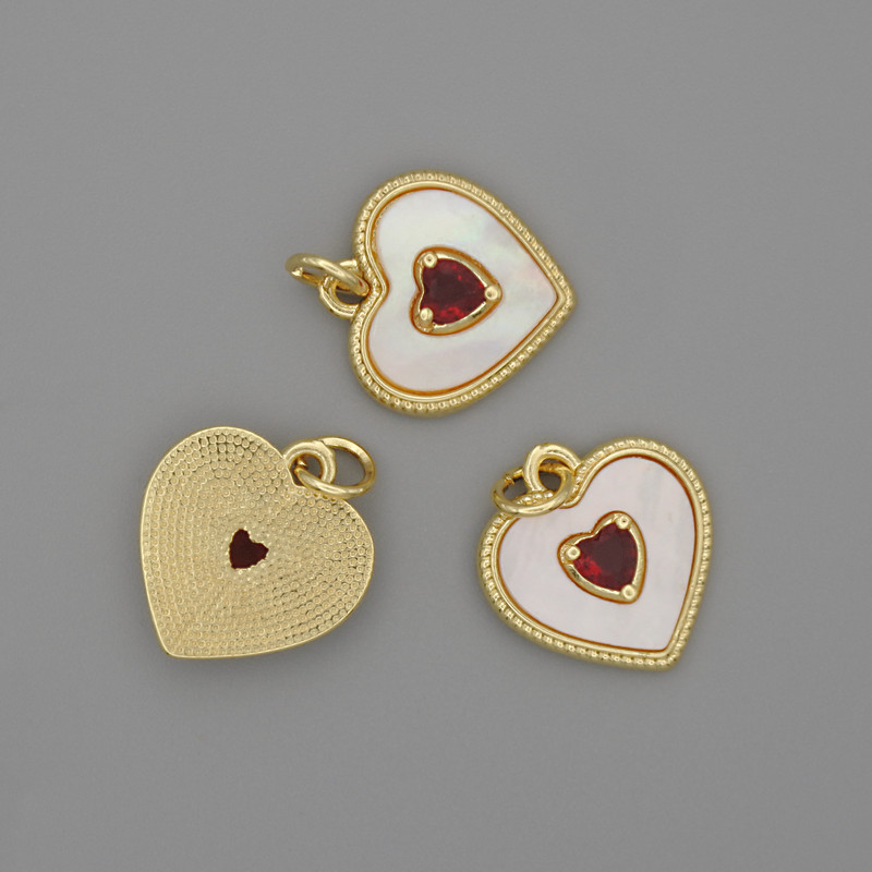 Anhänger Perlmutt-Herz 15×15 mm ± roter Kristall, Länge 18 mm ± goldfarbenes Metall
