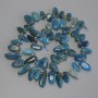 Apatit-Perlen, kleine Schmetterlinge, Durchmesser ca. 10–16 × 6–7 mm ±, Glasperlen 3 mm ±, Länge ca. 39 cm ± auf Faden