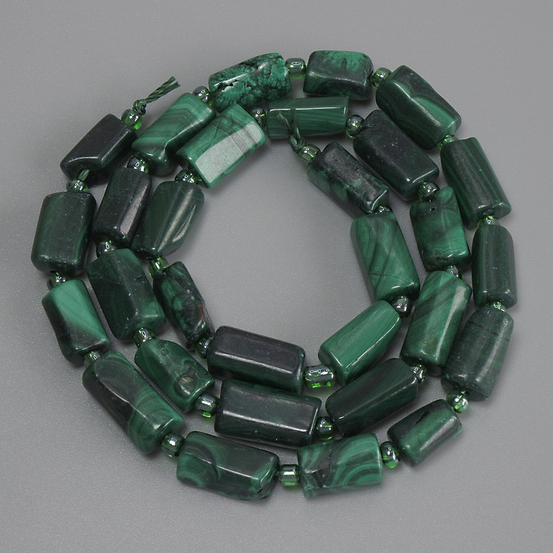 Malachit-Facettenperlen, Durchmesser 10–12×6–6 mm, 5 mm ± Perlen, 3 mm ± Seedperlen, Länge 39 cm ± auf Schnur