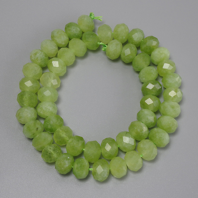 Chrysolit Olivin facettierte Rondell-Perlen, Durchmesser 10×7 mm, 5 mm ±, Länge ca. 37 cm ± auf der Schnur