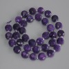 Sukilit facettierte Münzperle, Durchmesser ca. 8,5 mm, Seed-Beads 3 mm, Länge ca. 37 cm, auf Faden