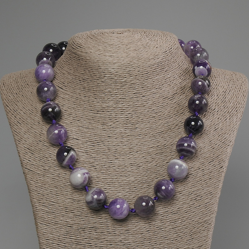 Amethyst Chevron Halskette, glatte Kugeln, Durchmesser 16 mm ±, Länge 50 cm ± mit Verschluss