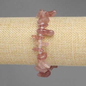 Armband aus Erdbeerquarz-Chips, Durchmesser 10–14×3–5 mm ±, Rocailles 3 mm ±, Länge 18 cm ±, Stretch