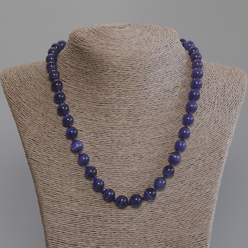 Violette Katzenauge-Halskette – glatte Kugeln, Durchmesser ca. 9 mm, Länge ca. 50 mm, mit Verschluss