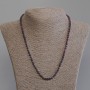 Kette aus Saphir und Rubin, facettierte Würfel, Durchmesser 4 × 4 mm, Länge ca. 45 mm, mit Verschluss